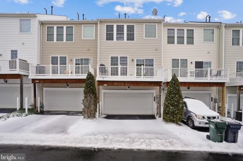 14616 Crossfield Way, Woodbridge, VA 22191-4077
