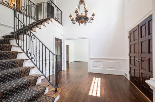 3986 Fernway Ct, Atlanta GA  30319-1667 exterior
