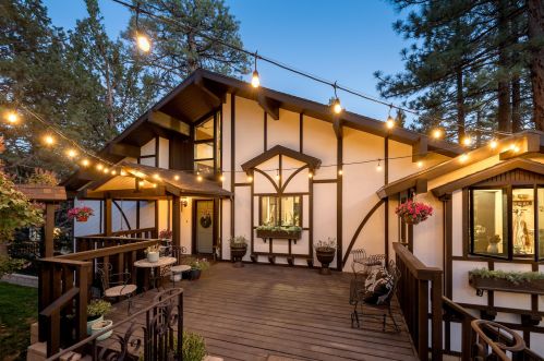 368 Olympic Dr, Big Bear, CA 92315-1539