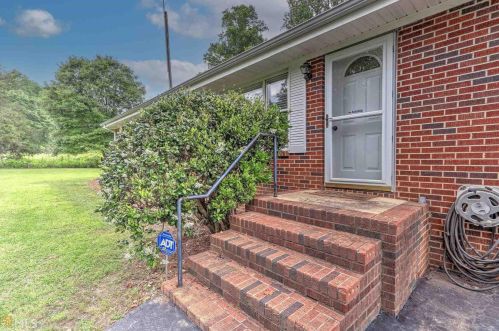 2681 Cooper Farm Rd, Nicholson, GA 30565-2855