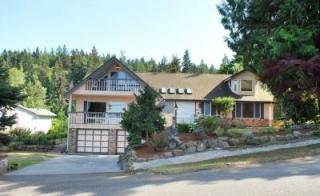 8604 Talbot Rd, Edmonds, WA 98026-5046