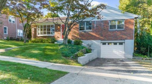 2239 Washington St, Allentown, PA 18104-3962