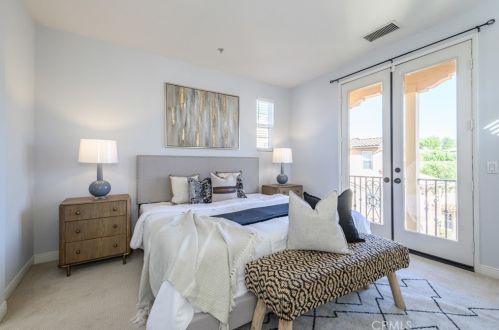 39 Tall Oak, Irvine CA  92603-4213 exterior