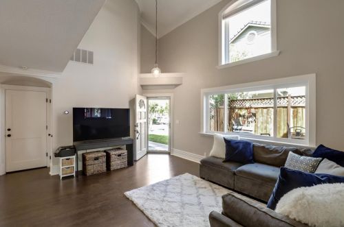 18302 Christeph Dr, Morgan Hill, CA 95037-3433