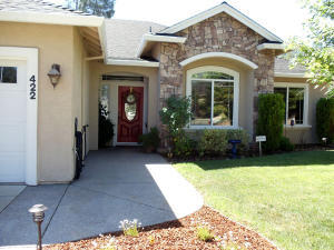 422 Spire Point Dr, Redding, CA 96003-5384