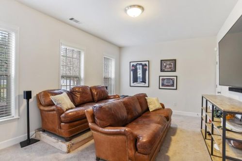 3278 Ferncliff Ln, Atlanta GA  30324-2569 exterior