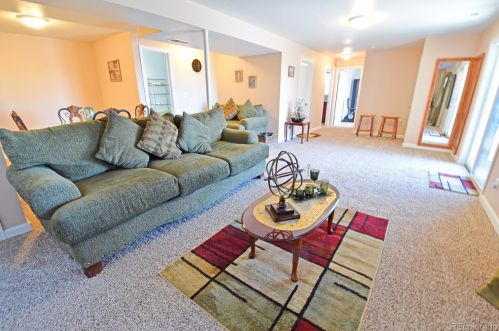 43374 Somerset Ct, Elizabeth CO  80107-9377 exterior