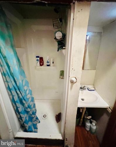 3563 11 St, Philadelphia PA 19140-4303 exterior