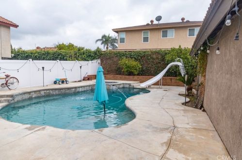 11568 Freedom Trl, Riverside CA  92503-5066 exterior