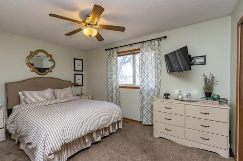 2622 Guthrie Ave, Saint Paul MN  55128-3923 exterior