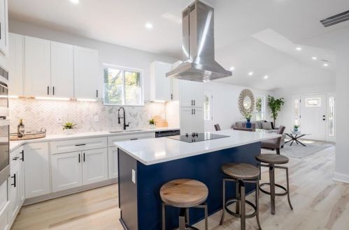 763 Center Hill Ave, Atlanta GA  30318-6236 exterior