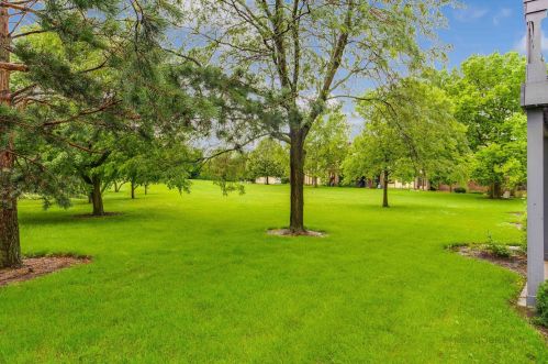 600 Catherine Ct, Wood Dale IL  60191-2327 exterior