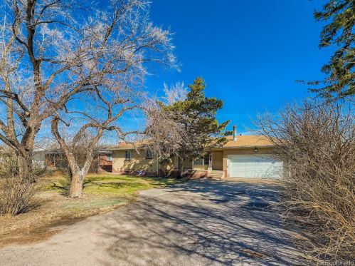 8581 104 Ave, Henderson CO 80640-8948 exterior