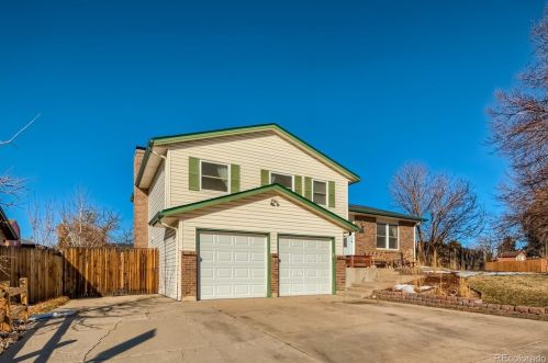 16497 Gunnison Pl, Denver, CO 80017-4132
