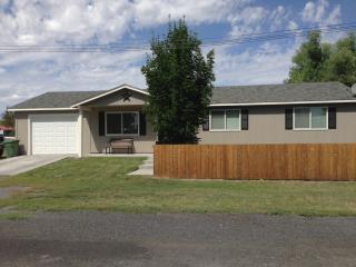 976 Adams St, Burns OR  97720-1821 exterior