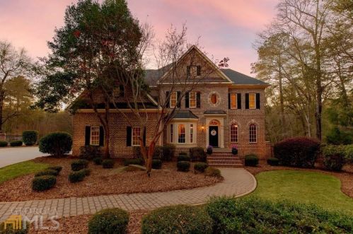 116 Royal Crest Cir, Kathleen, GA 31047-2143