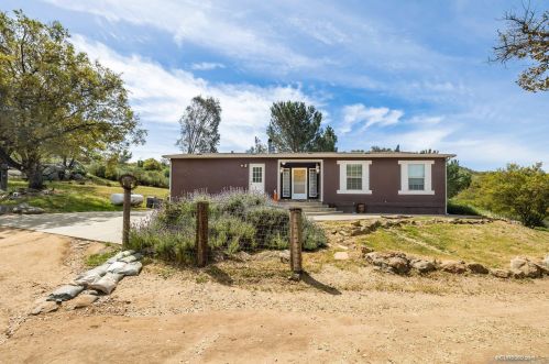 27438 Sawday Truck Trl, Ramona, CA 92065-6792