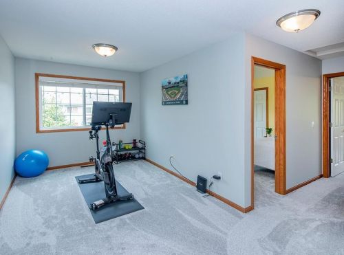 2096 Gresham Ave, Saint Paul MN  55128-4410 exterior
