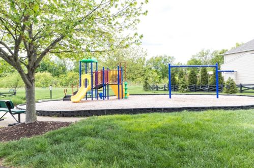 963 Burgess Ct, Cincinnati OH 45245-7022 exterior