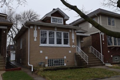 7938 Oakleaf Ave, Chicago, IL 60707-1315