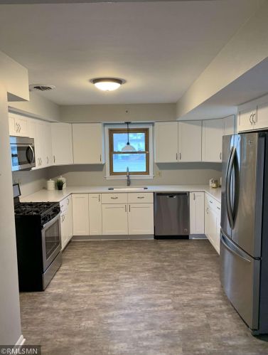 6825 Broadway Ave, Minneapolis, MN 55428-2307