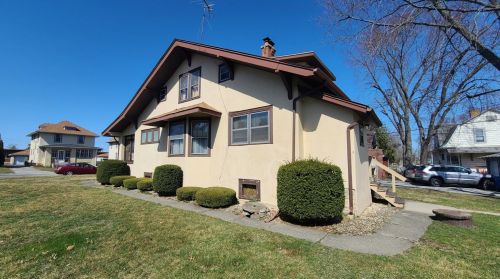 216 Pettibone Ave, Crown Point, IN 46307-4010