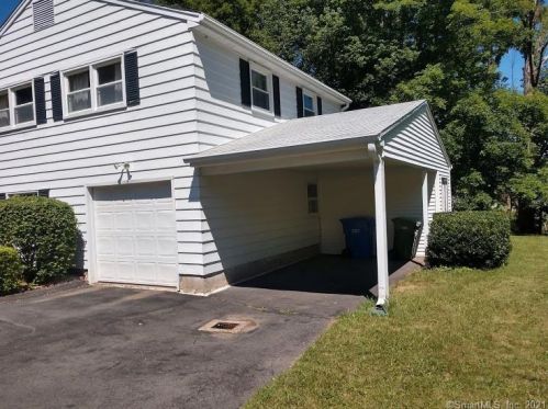 108 Sunnyslope Dr, Middletown, CT 06457-5433