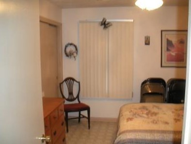 65 Namquid Dr, Warwick, RI 02888-5625