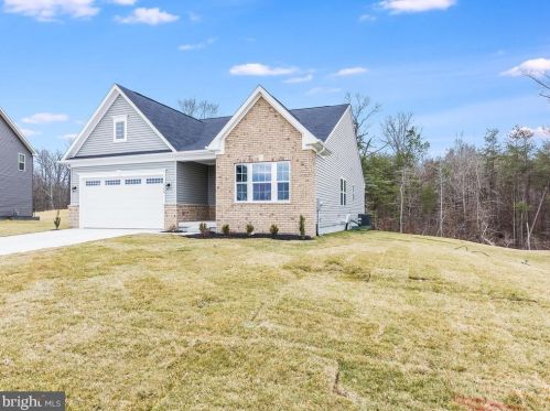 5304 Ivy Hill Dr, Fredericksburg, VA 22407-9204