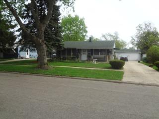 1634 Marlboro Cir, Carpentersville, IL 60110-2406