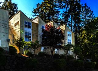 19060 14th Ct, Seattle, WA 98155-2308