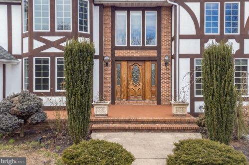 914 Saint Ann Dr, Street, MD 21154-1646