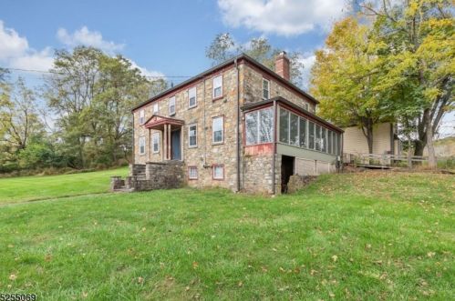 414 Trimmer Rd, Califon, NJ 07830-4000