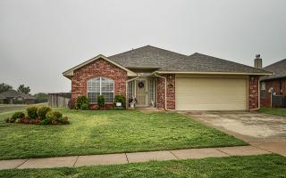 801 Shadowhill St, Norman, OK 73071-7167