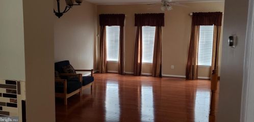 2528 James Maury Dr, Herndon VA  20171-4351 exterior