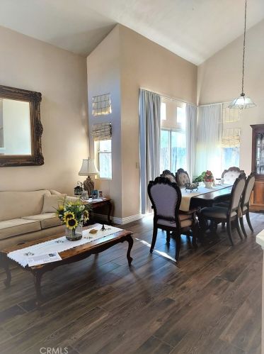 3166 Wicklow Dr, Riverside CA  92503-5805 exterior
