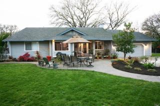 801 Colleen Dr, Windsor, CA 95492-8929