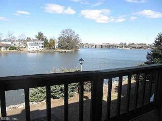 236 Mill Point Dr, Hampton, VA 23669-3533