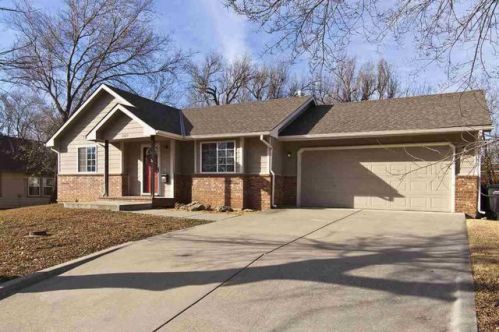 1125 Ada St, Augusta, KS 67010-1530