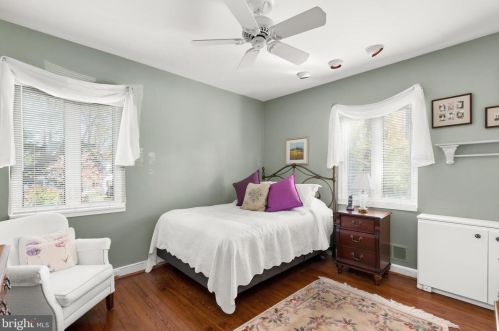 1211 Pinecrest Cir, Silver Spring MD exterior