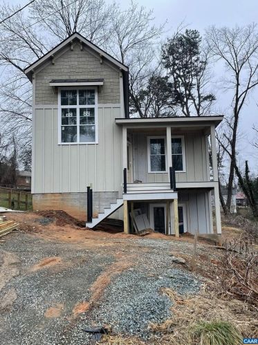 418 Moseley Dr, Charlottesville, VA 22903-4305