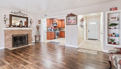 303 Rowland St, Covina, CA 91723-2942