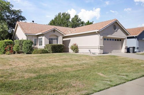 1981 Yorktown Dr, Lodi, CA 95242-4495