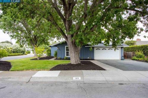 569 Maureen Ln, Concord, CA 94523-2758