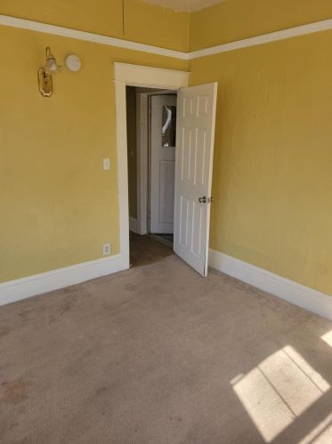 126 Vine St, Stockton, CA 95202-1034