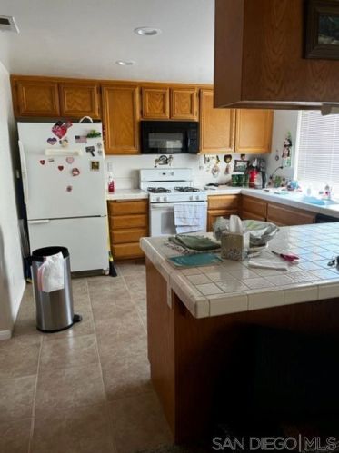 34113 Parkside Ct, Wildomar, CA 92595-8312