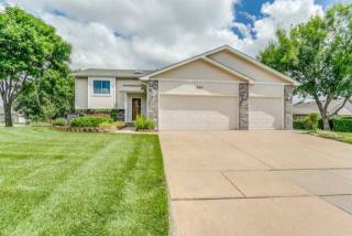 9910 Bayley St, Wichita, KS 67207-3913