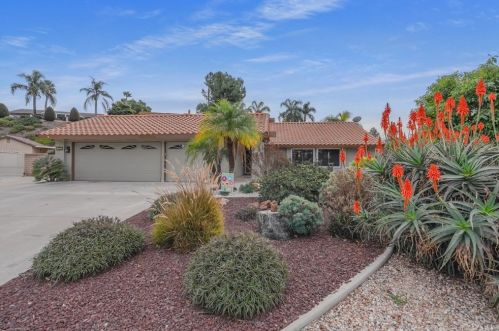 6779 Redlands Ct, Riverside, CA 92506-5308