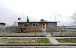2196 Oak St, Tropico Village, CA 93560-6073