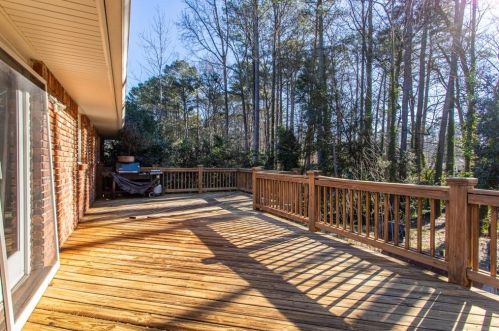 1879 Audubon Dr, Atlanta GA  30329-2706 exterior